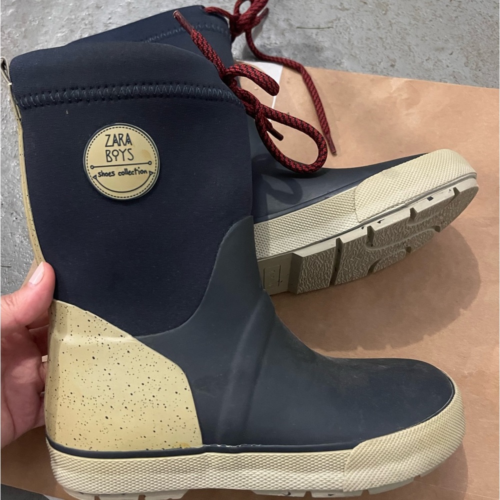 Zara rainboots